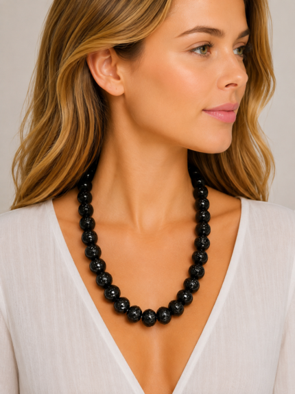 Collar Calypso negro de piedras naturales estilo boho – La Gata Voladora