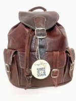 Mochila de Piel Jamila marrón con bolsillos y correas ajustables – La Gata Voladora