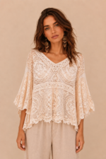 Poncho de encaje beige Ananda estilo Boho ibicenco - La Gata Voladora