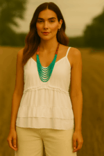 Blusa ibicenca Nannar con tirantes ajustables, volantes y detalles plateados estilo boho chic