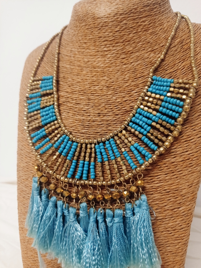 collar bohemio turquesa