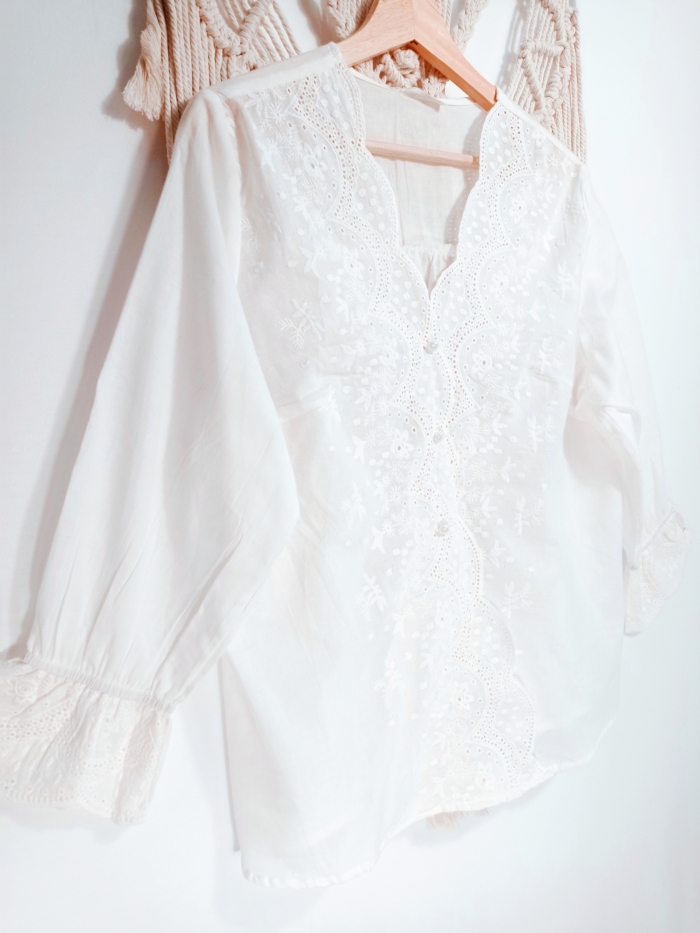 blusa bordada blanca