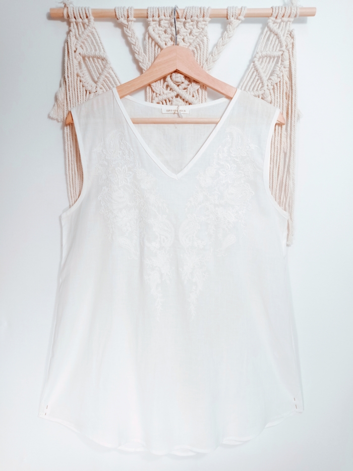 blusa bordada blanca