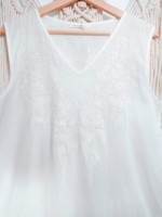 blusa bordada blanca