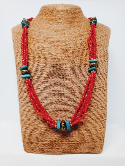 collar bohemio coral