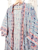 kimono de seda gris