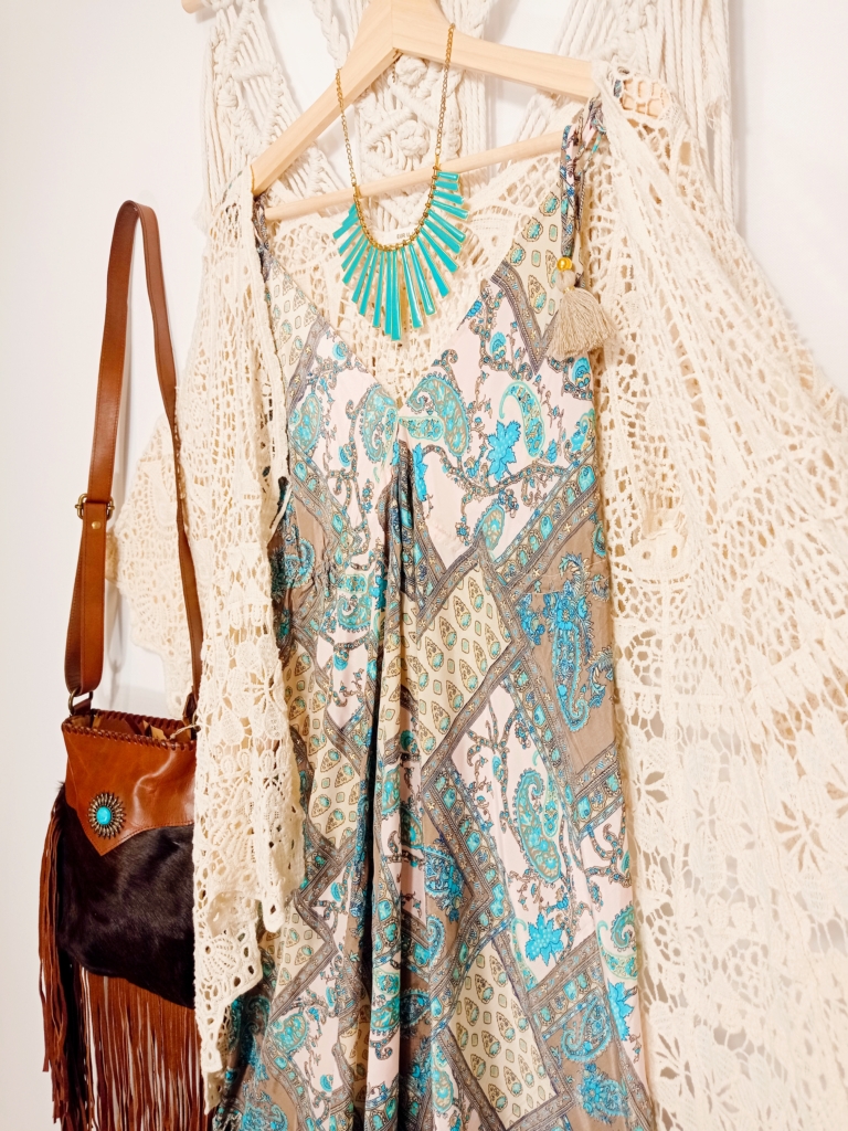 Estilo boho-Chic vestido de seda con tirantes