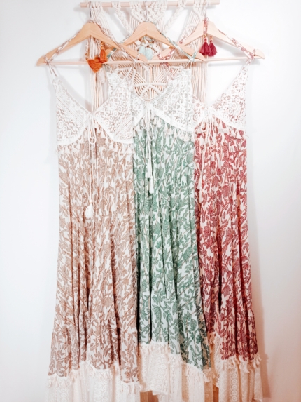 vestido bordado boho