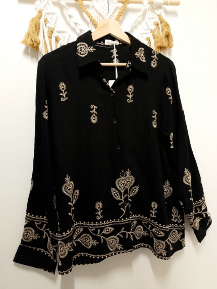 Blusa Camisa negra Bordada boho chic - La Gata Voladora