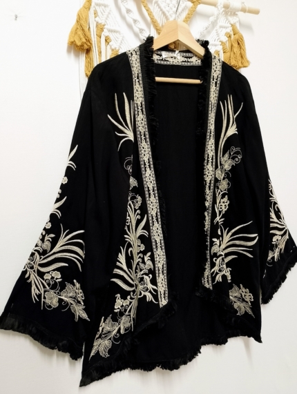 Chaqueta Kimono Sultana bordada de algodón boho – La Gata Voladora