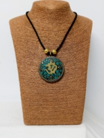 Collar Shiva Om boho chic verde – La Gata Voladora