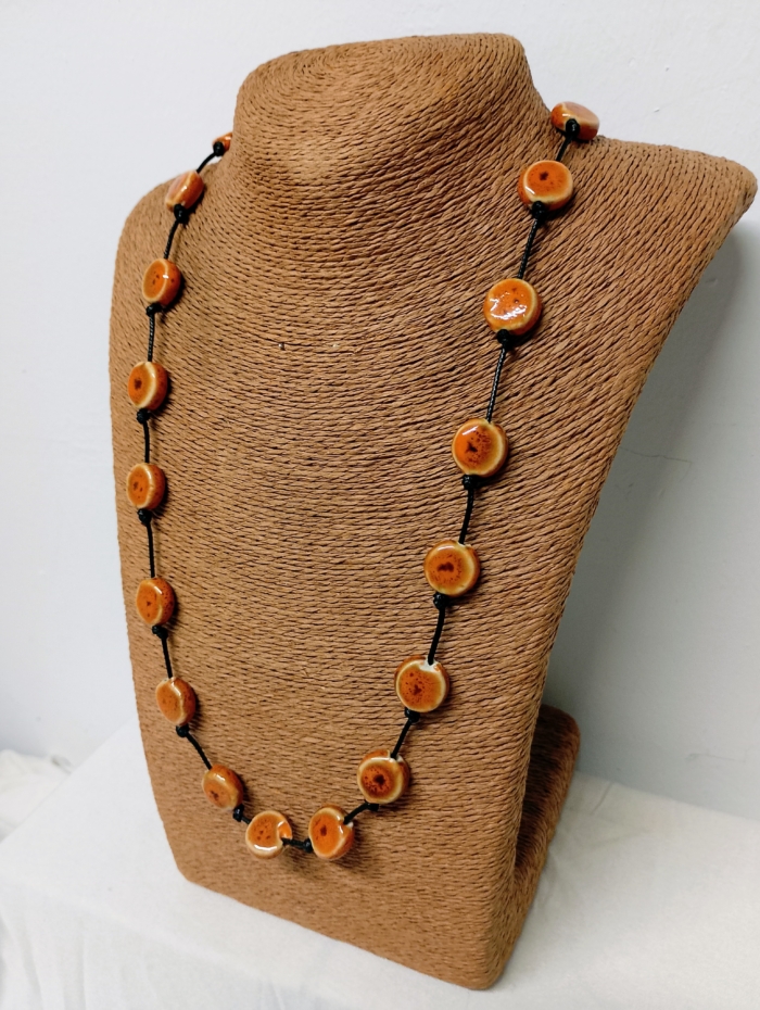 Collar Kira boho artesanal de cerámica – La Gata Voladora