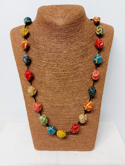 Collar de Cerámica Calima multicolor – La Gata Voladora