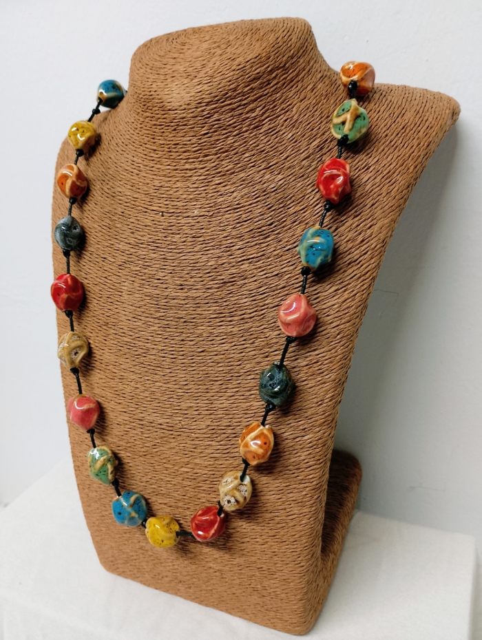Collar de Cerámica Calima multicolor – La Gata Voladora