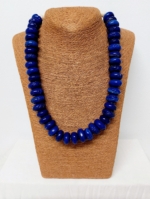 Collar Calypso azul eléctrico de piedras naturales – La Gata Voladora