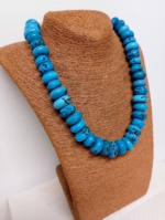 Collar Calypso turquesa de piedras naturales – La Gata Voladora