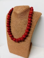 Collar Calypso rojo de piedras naturales – La Gata Voladora