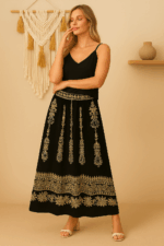 Falda Bordada Samira boho chic negra con bordado dorado – La Gata Voladora