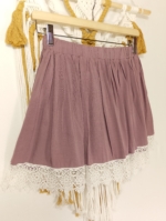 Mini falda Alma boho lila con encaje blanco