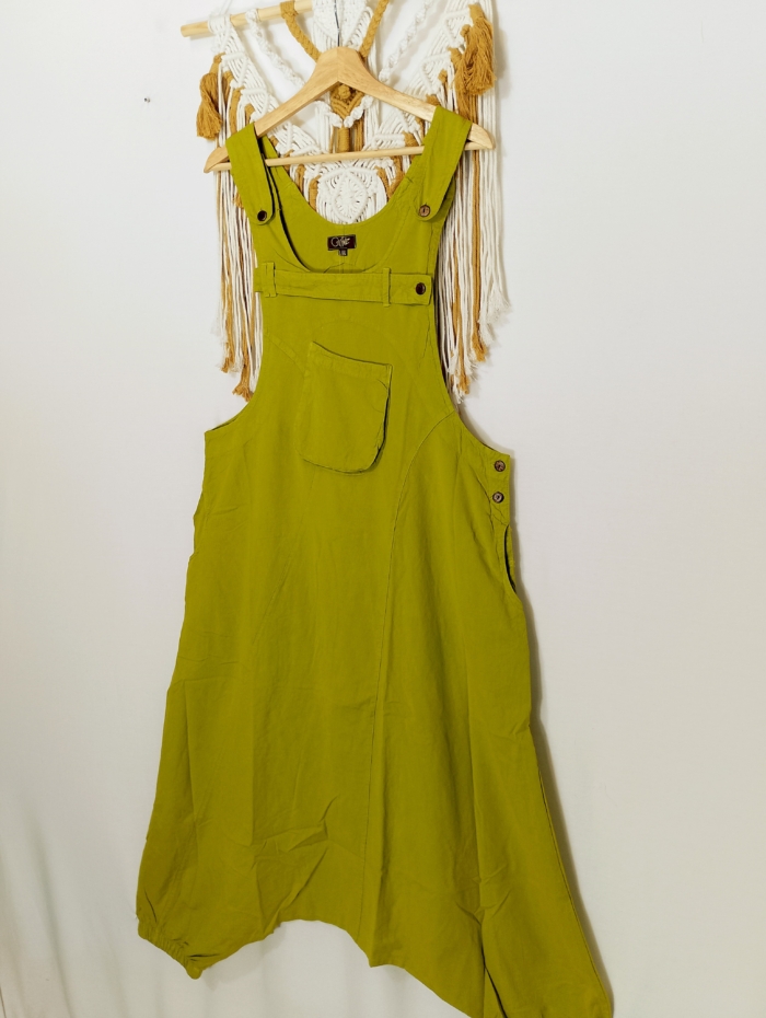 Peto Coline de algodón color mostaza con tirantes ajustables y bolsillos