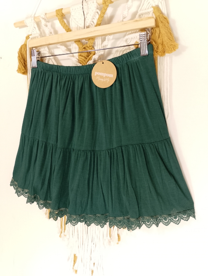 Mini falda Gaia boho chic verde con encaje