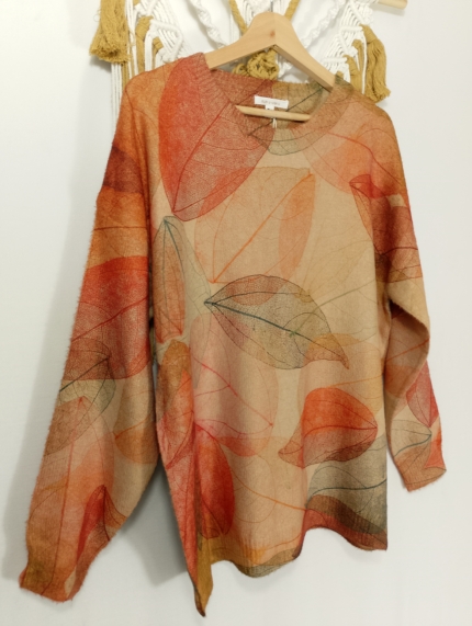 Jersey boho beige con hojas cálidas – moda bohemia natural y otoñal - La Gata Voladora