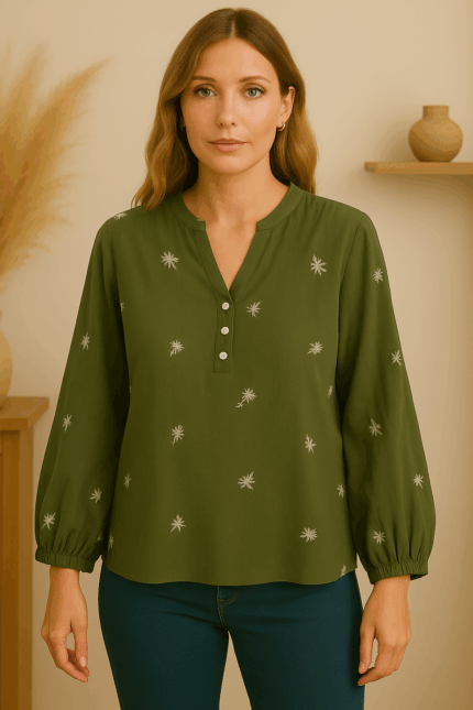 Blusa bordada de algodón verde oliva con flores – Blusa Bordada Oliva estilo bohemio natural