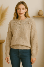 jersey estilo boho Gaia beige con pompones tejidos y estilo bohemio natural - La Gata Voladora - Laujar De Andarax