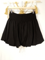 Minifalda de globo Coline negra con cintura elástica y estilo boho natural talla S/M