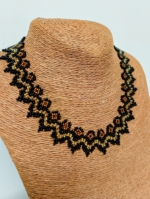 collar boho noche ancestral negro dorado artesanal estilo bohemio La Gata Voladora Alpujarra Almería