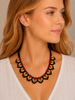 collar boho selva ancestral rojo artesanal colombiano estilo bohemio La Gata Voladora Alpujarra Almería
