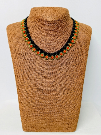 collar boho tierra viva negro verde naranja floral artesanal estilo bohemio La Gata Voladora Alpujarra Almería