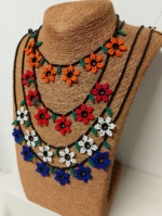 collar artesanal flores estilo boho étnico bohemio La Gata Voladora Alpujarra Almería