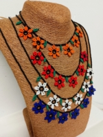 collar artesanal flores estilo boho étnico bohemio La Gata Voladora Alpujarra Almería