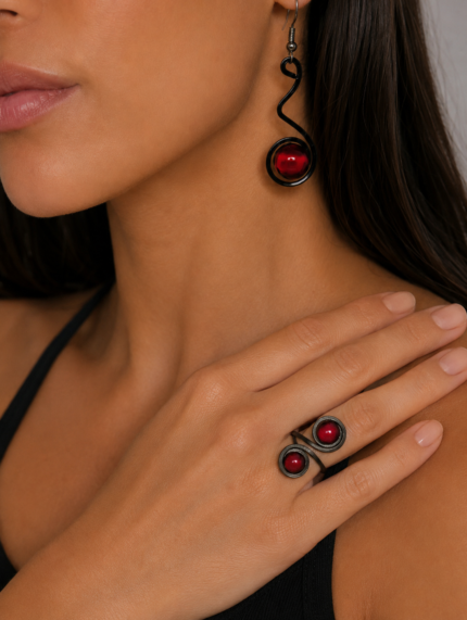Conjunto anillo espiral pendientes largos Almau lila hierro forjado vidrio fundido boho La Gata Voladora Alpujarra Almeria