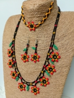 conjunto collar pendientes pulsera colombia boho floral artesanal La Gata Voladora Alpujarra Almería