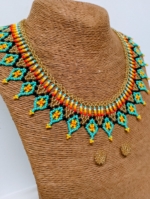 Conjunto collar y pendientes brillo indígena boho artesanal Colombia estilo étnico , La Gata Voladora Alpujarra Almería