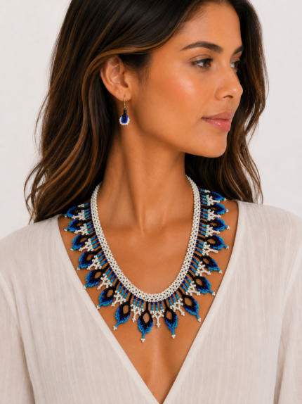 conjunto collar pendientes colombia boho azul artesanal La Gata Voladora Alpujarra Laujar de Andarax Almería