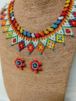 conjunto collar pendientes luz tribal artesanal Colombia
