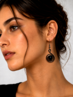 pendientes artesanales hierro forjado y vidrio fundido negros estilo boho La Gata Voladora Alpujarra Almería