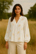 blusa bordada aura algodon boho primavera hojas beige La Gata Voladora Alpujarra Almería