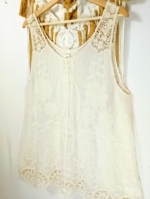blusa bordada boho chic algodón beige mujer La Gata Voladora Alpujarra Almería