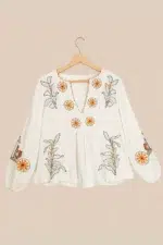 Blusa Bordada Salvia beige bordados florales estilo boho chic La Gata Voladora Alpujarra Almeria