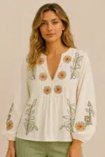 Blusa Bordada Salvia algodon crudo escote pico mangas amplias La Gata Voladora Alpujarra Almeria