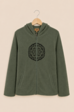 Chaqueta forro polar verde capucha bordado mandala bohemio La Gata Voladora Alpujarra Almeria