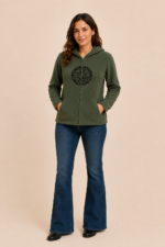 Chaqueta forro polar verde unisex estilo boho bordado mandala La Gata Voladora Alpujarra Almeria