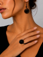 conjunto anillo pendientes espiral almau negro hierro forjado cristal fundido boho La Gata Voladora Alpujarra Almeria