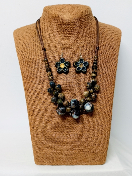 conjunto cerámica blues boho chic collar pendientes flor La Gata Voladora Alpujarra Almería