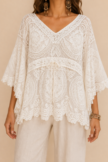 poncho boho chic encaje blanco mangas acampanadas estilo boho La Gata Voladora Alpujarra Almeria