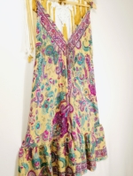 Vestido de seda Obá Obá con escote ajustable estilo boho chic La Gata Voladora La Alpujarra